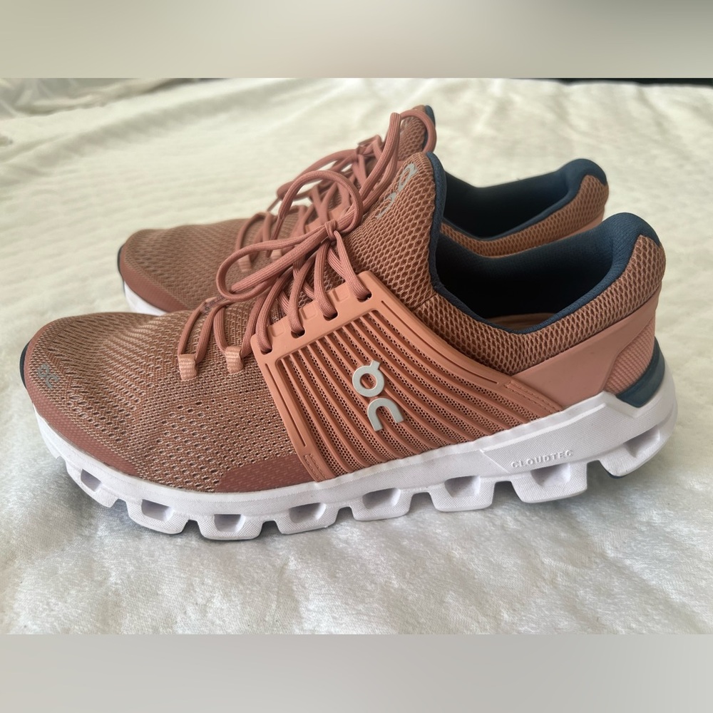 ‼️ SOLD ‼️ On Cloud sneakers